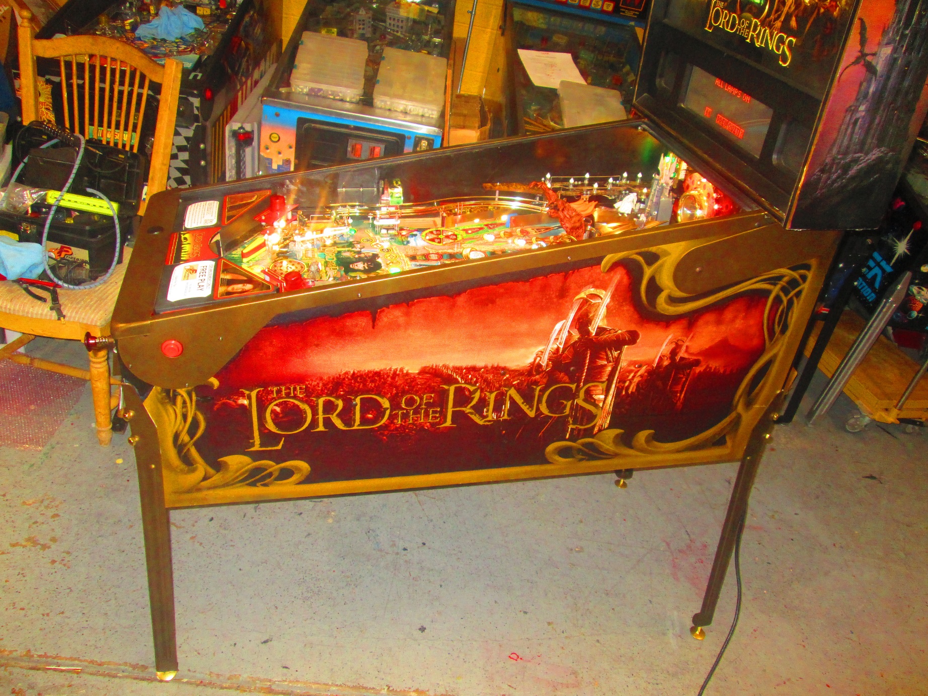 Incredible effect glowing red Lord of The Rings Pinball Machine Balrog Topper